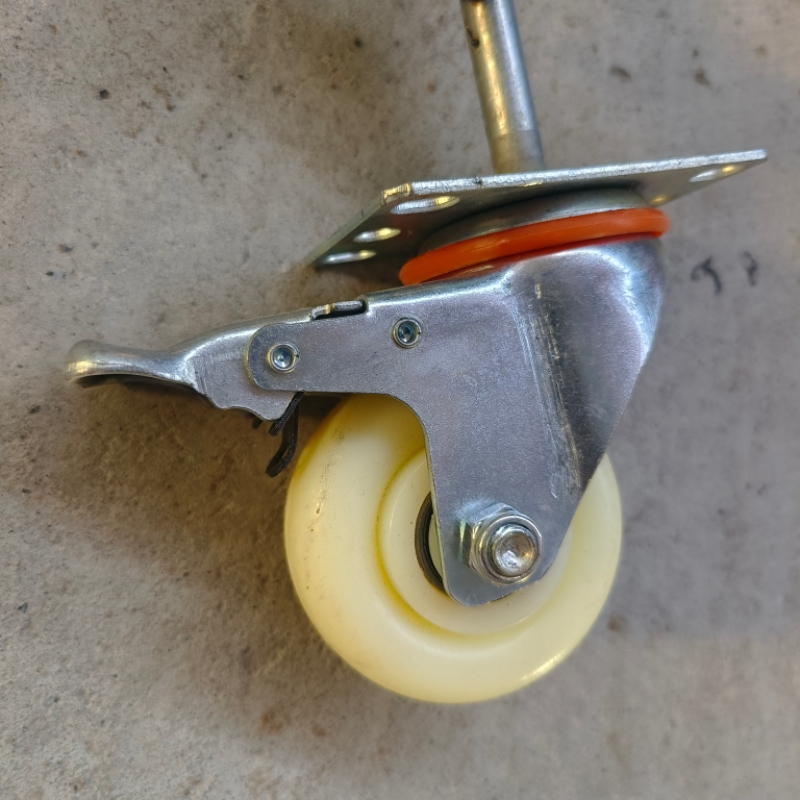 狂想笼具中号，大号笼专用万向轮。