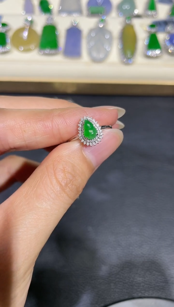 【闪购商品】定制翡翠18K金镶嵌戒指