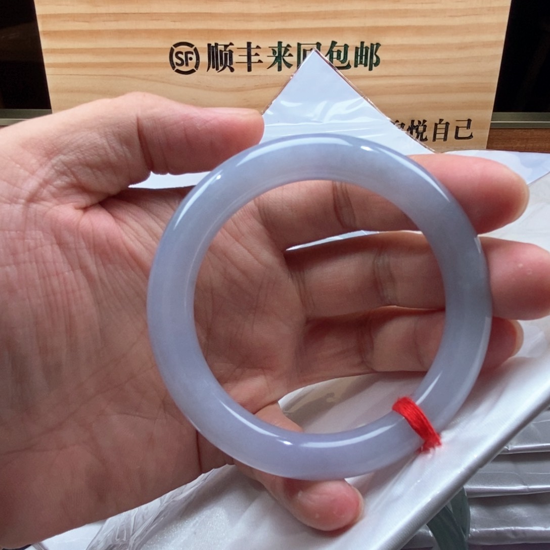 翡翠手镯未镶嵌55.5紫底美人条
