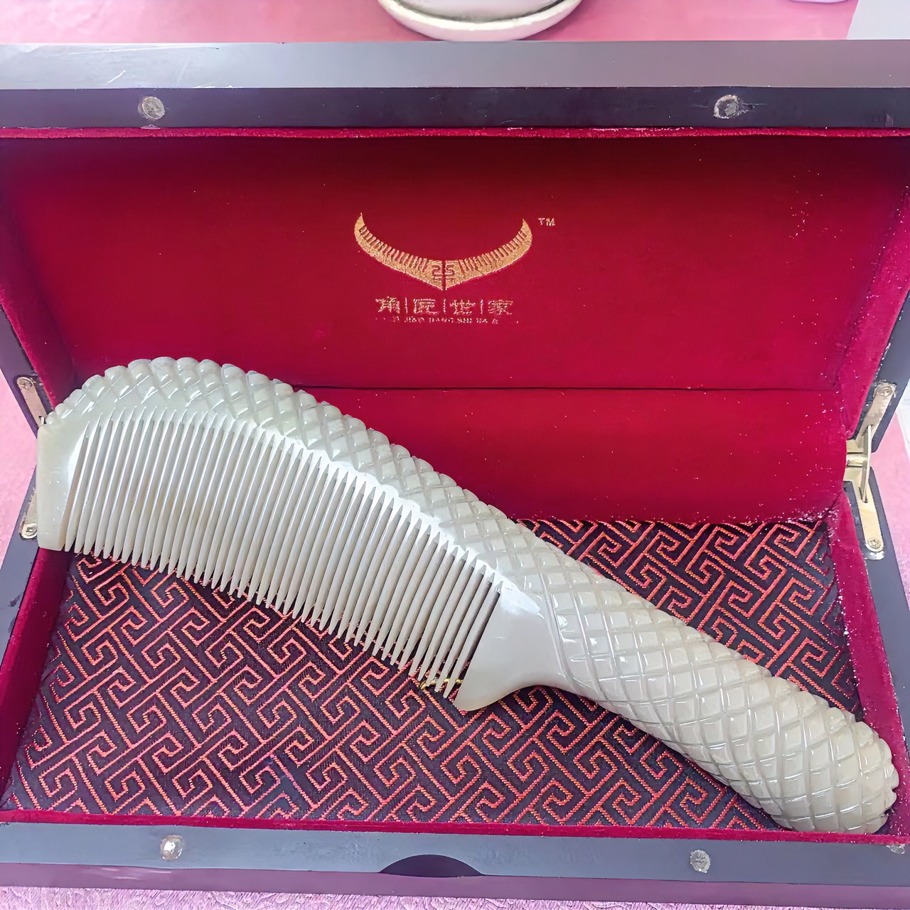 【镇店之宝】精品纯手工雕花特大号22-26CM 牛角防脱防静电牦牛角梳