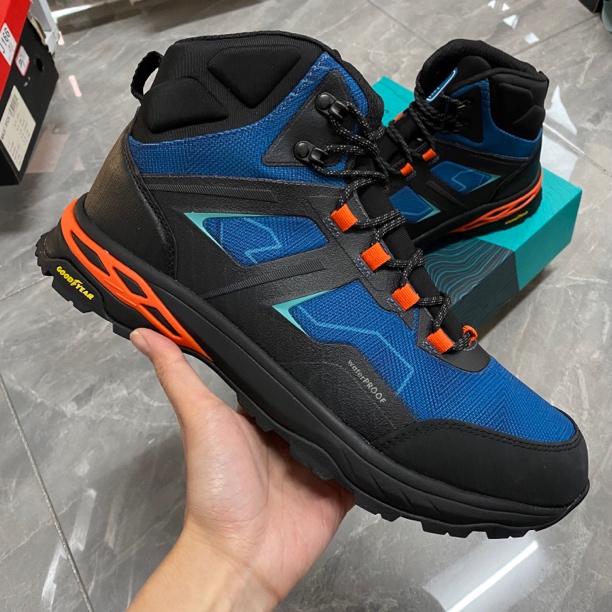 男士户外鞋46码一双 J175