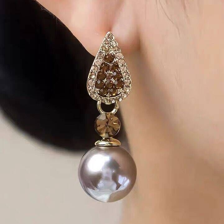 铜合金耳饰 莱茵河畔巨闪珠珠耳环轻奢高级感2024爆款耳饰N1356
