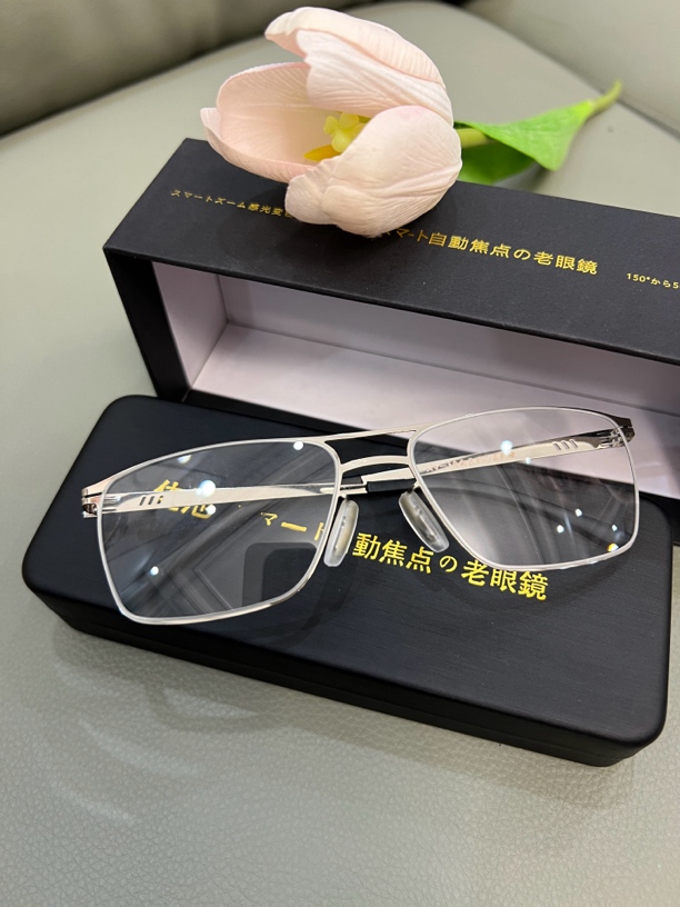 自动对焦 老花镜 045