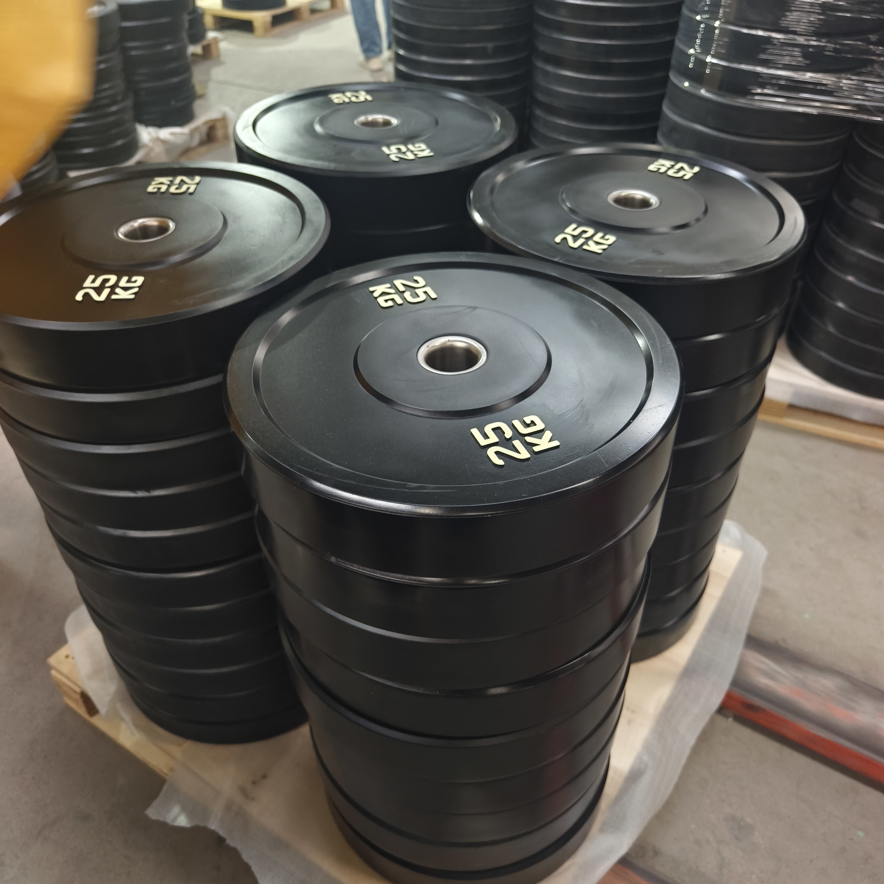 全胶杠铃片 黑色 彩色清仓处理大孔奥杆橡胶力量举健身环保公斤