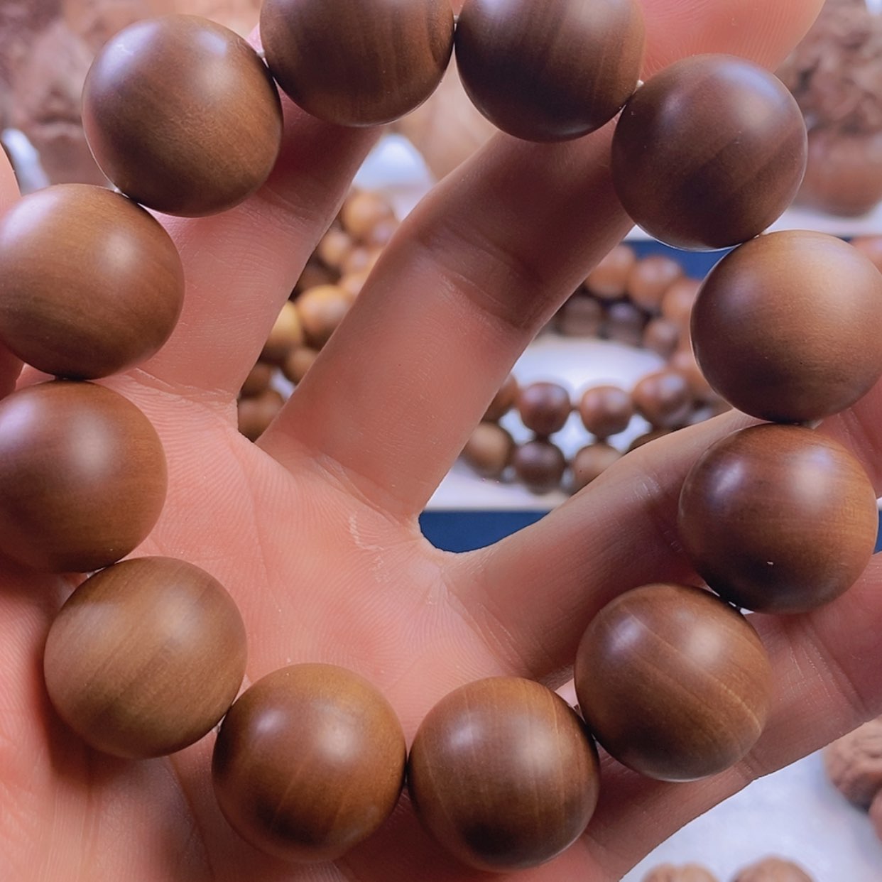 【闪购商品】檀香木手串/手链@**H