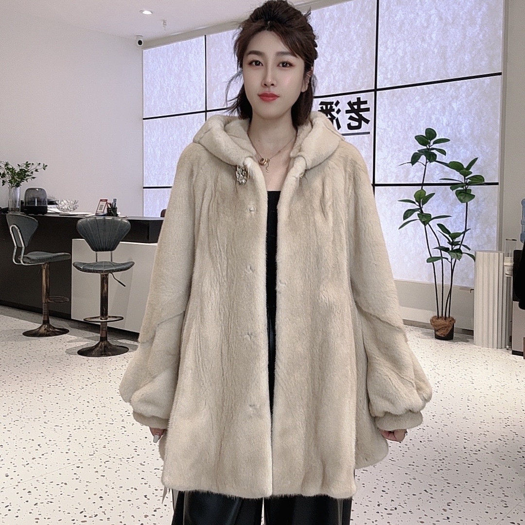 LP9108时尚女装时尚冬季外套大衣气质设计师女士女款连帽水貂貂皮