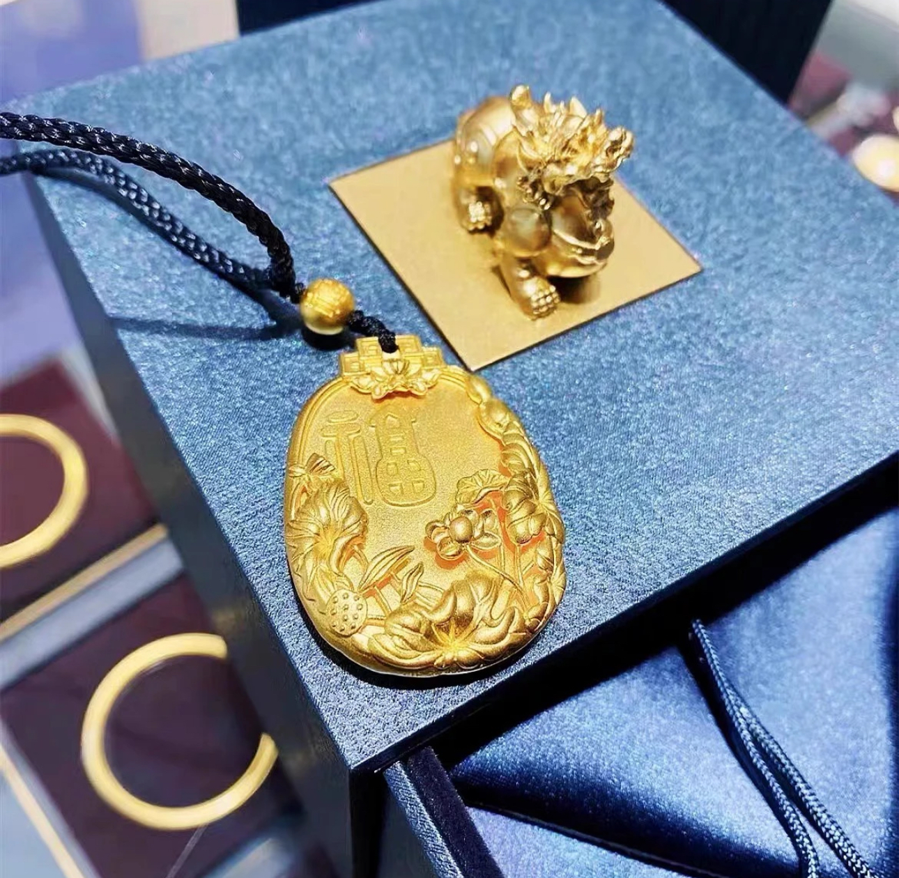 合金吊坠 精品一品青兰时尚饰品百搭手链情侣手编项链绳