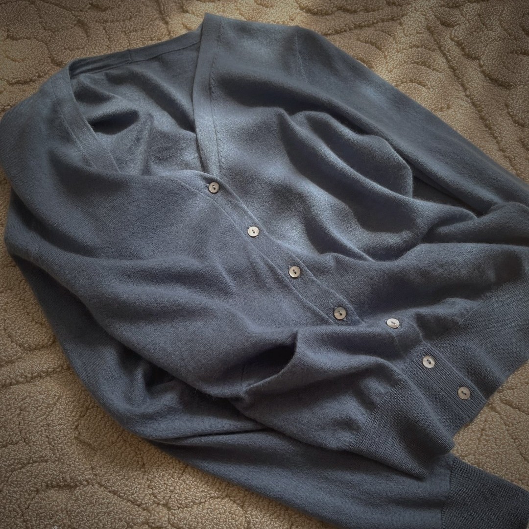 【阿黛】“精致线条”法式迷你口袋开衫