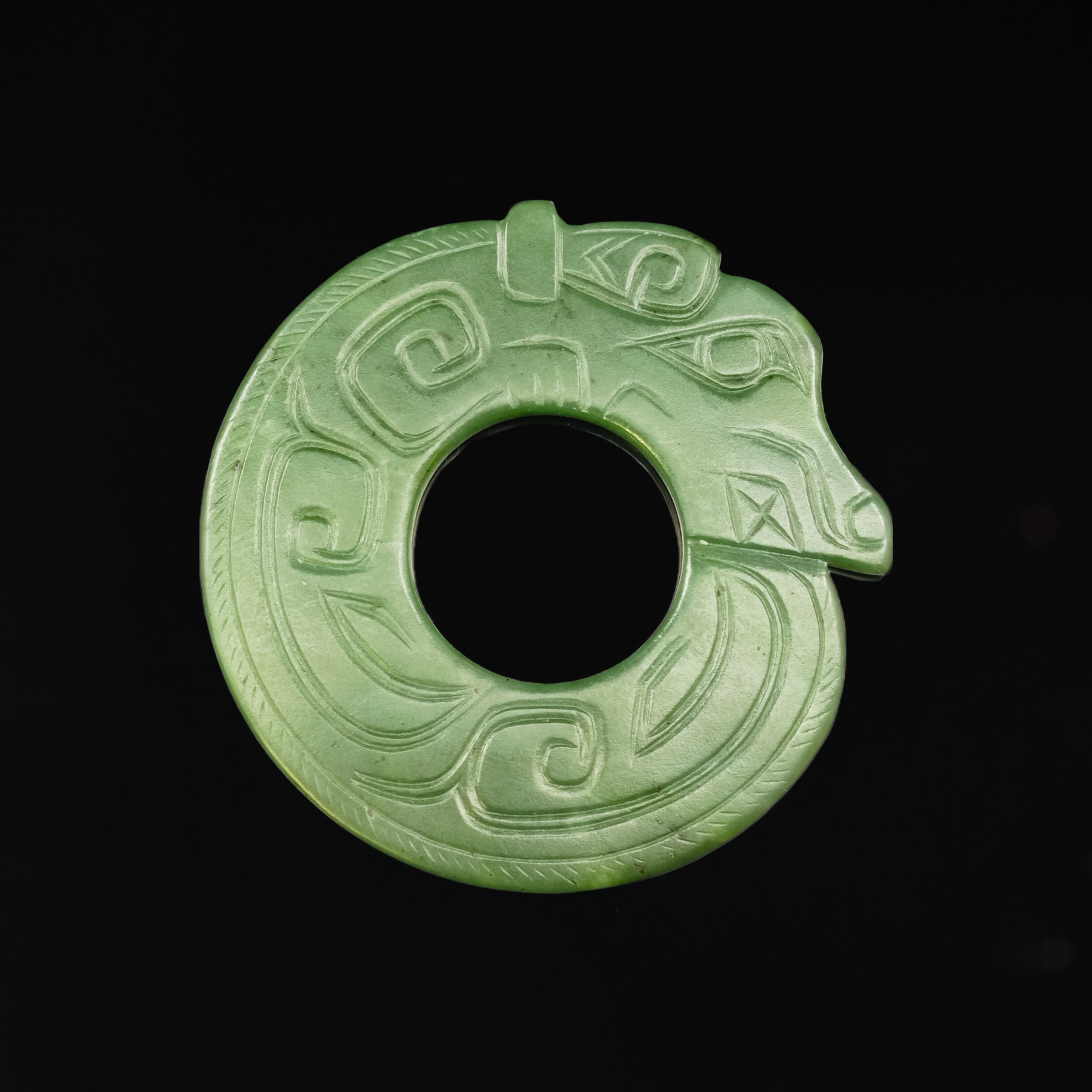 NO.145  衔尾龙璧环