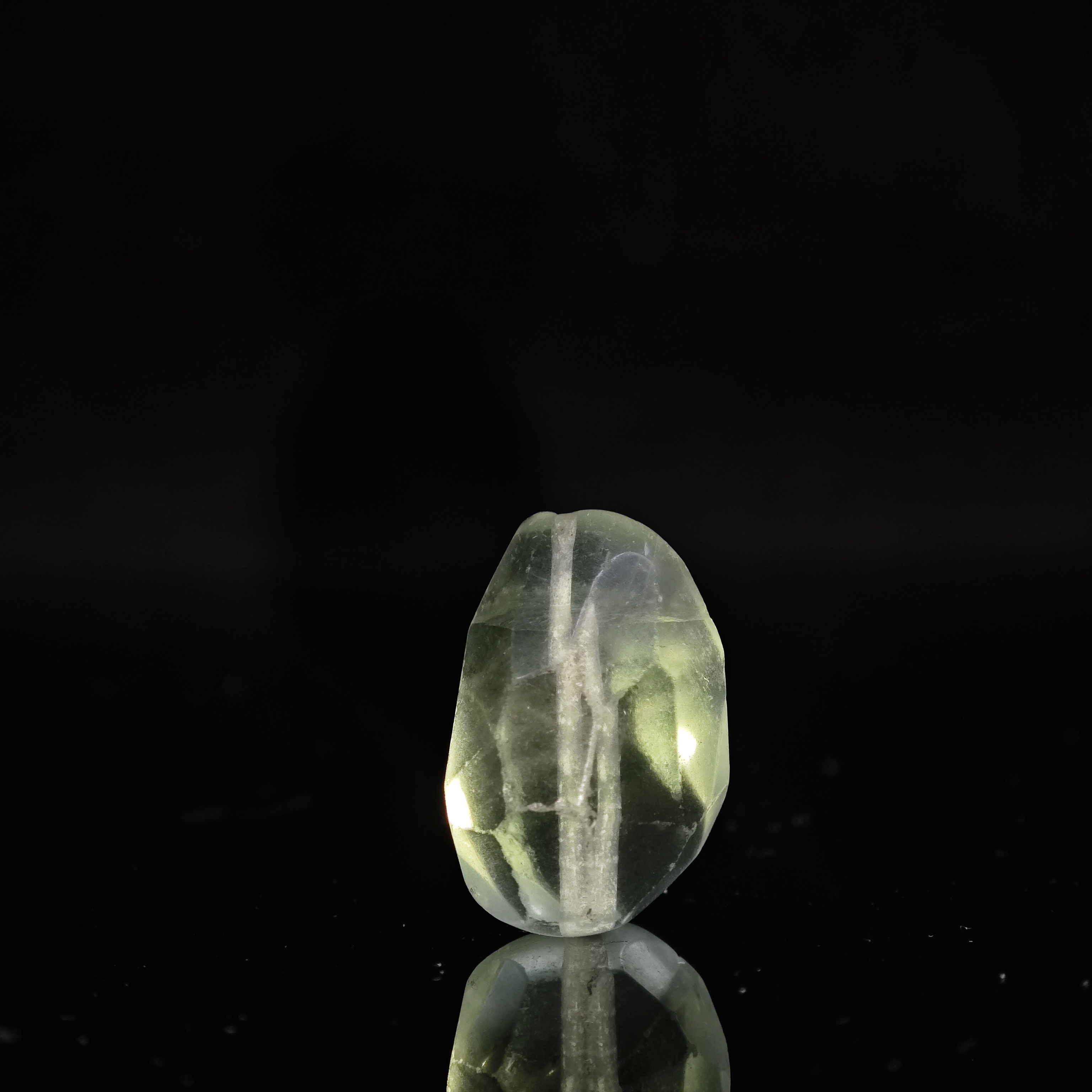 浅绿合蒲水晶     