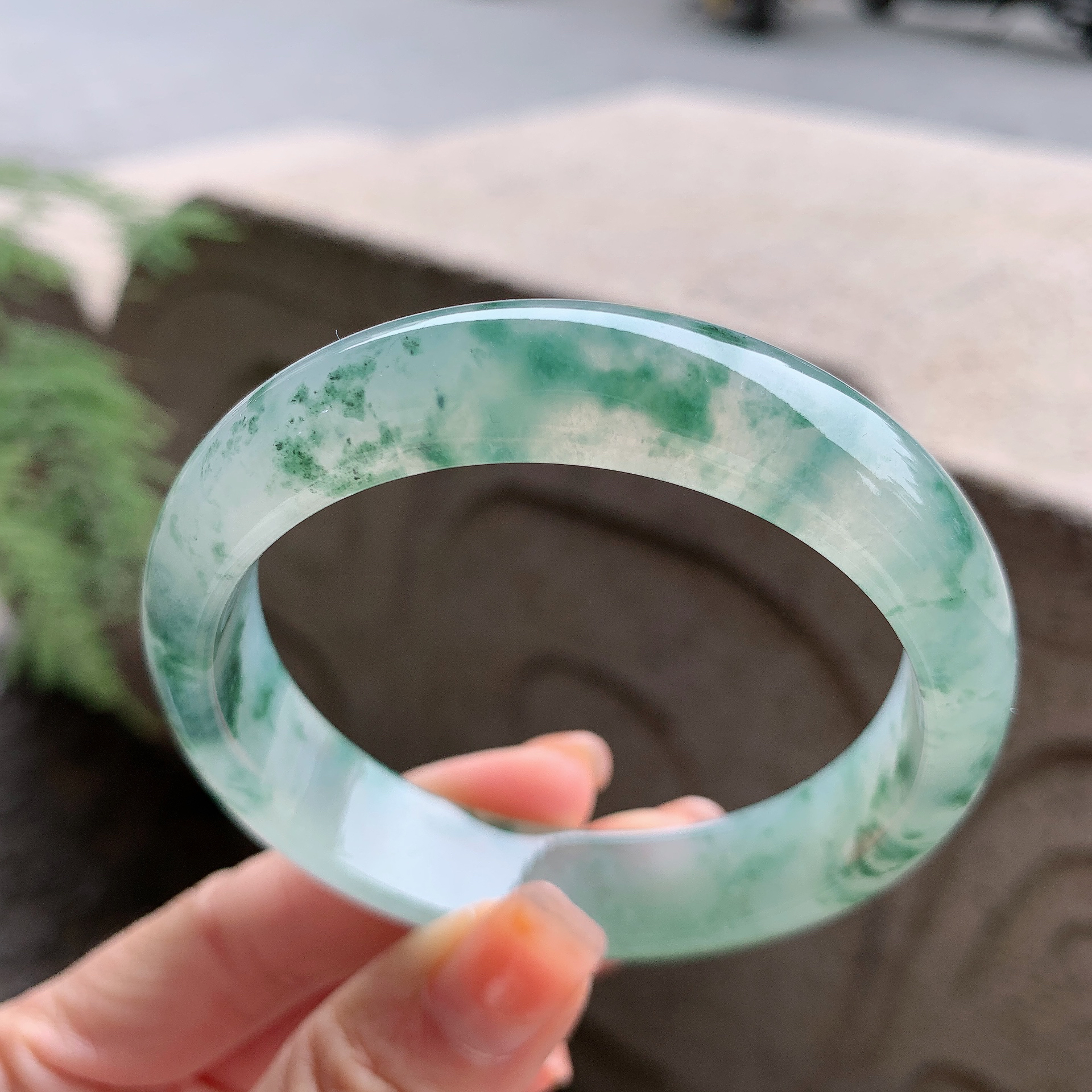 57-58圈口冰飘花宽版天然缅甸翡翠手镯玉手镯