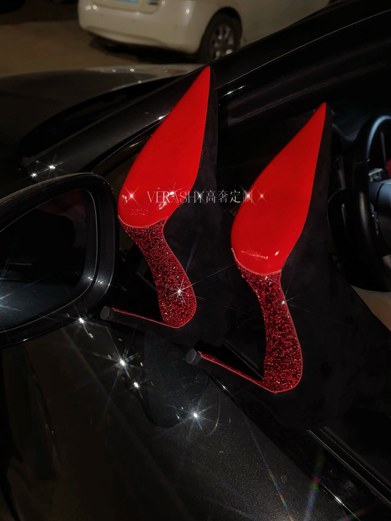 新款瘦瘦靴水钻黑色单靴气质尖头红底高跟鞋细跟加绒短靴袜靴红色