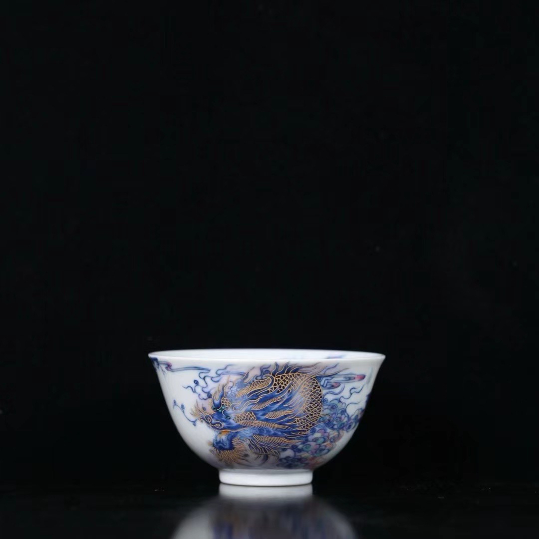 六逸堂青花斗彩天外来物品茗杯口径8.5高度4.5满容115毫升