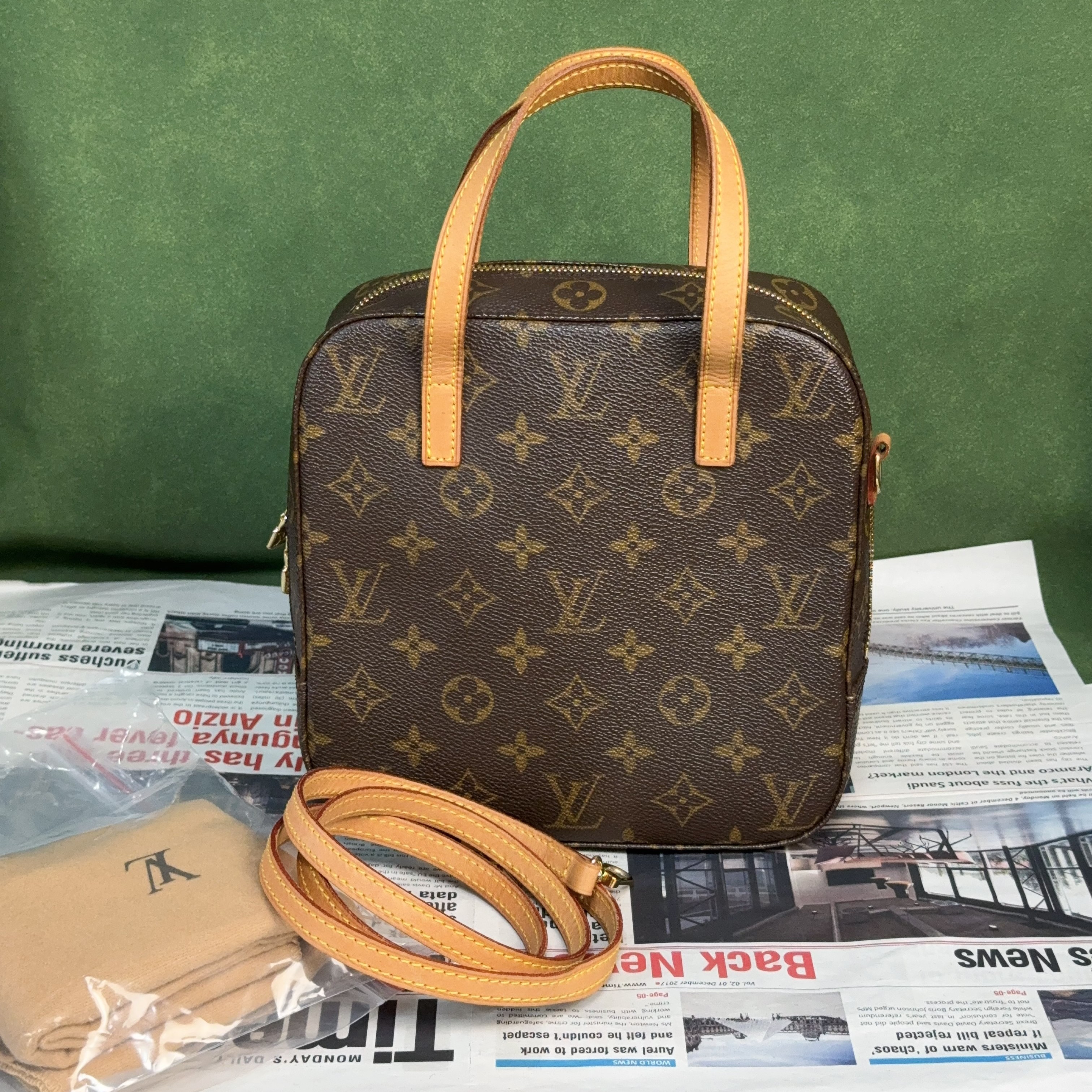 95新 LouisVuitton/路易威登 TH/老花饭盒包/手提包/单肩包