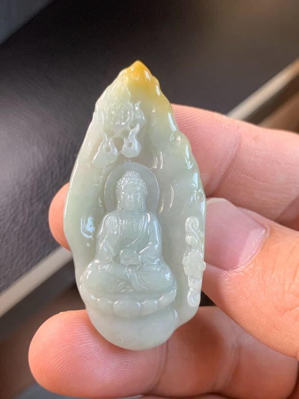 黄翡特色随型八大守护神阿弥陀佛吊坠缅甸天然翡翠A货