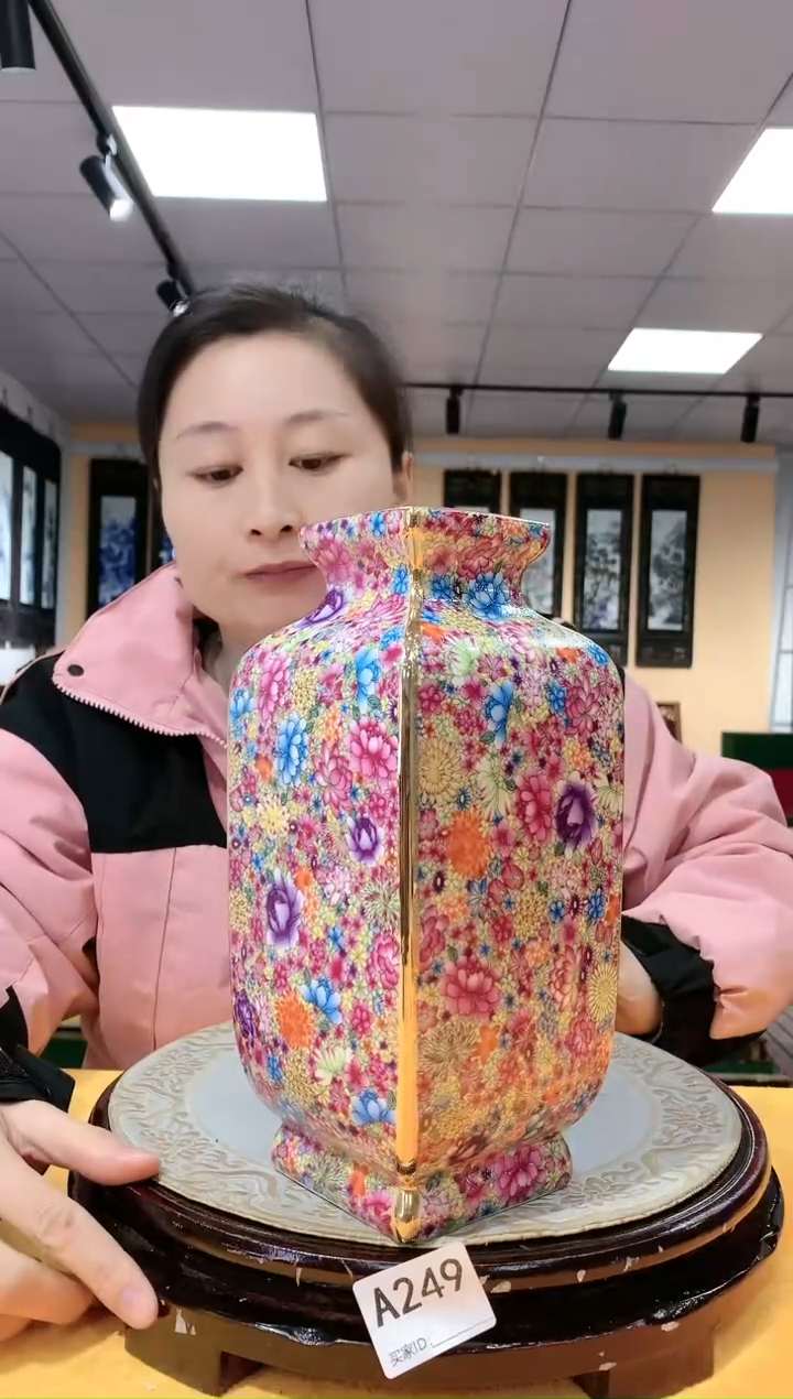 【闪购商品】陶瓷瓶a249