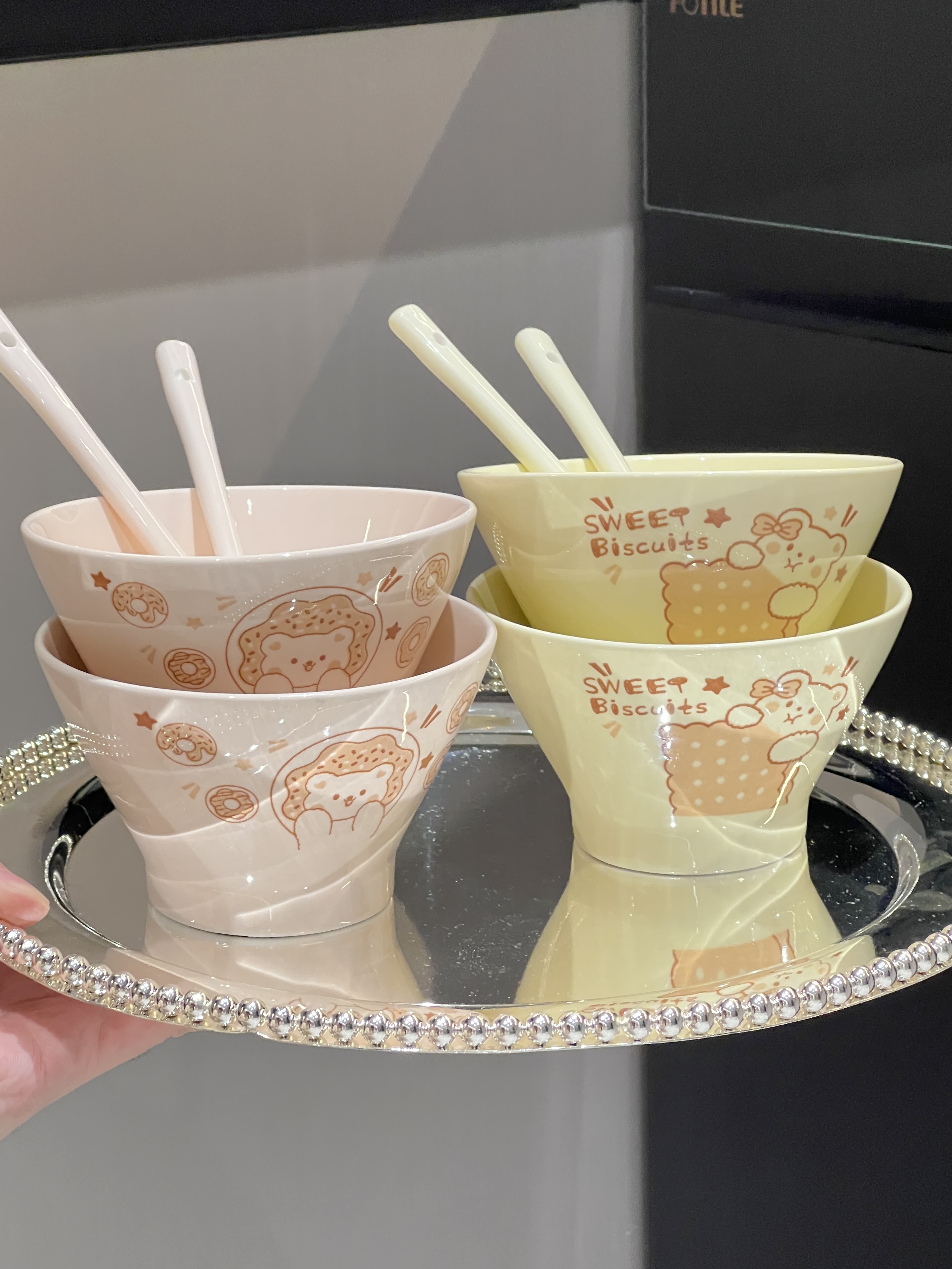 奶油小熊混色5英寸斗笠碗四碗四勺釉下彩家用陶瓷餐具套装米饭碗