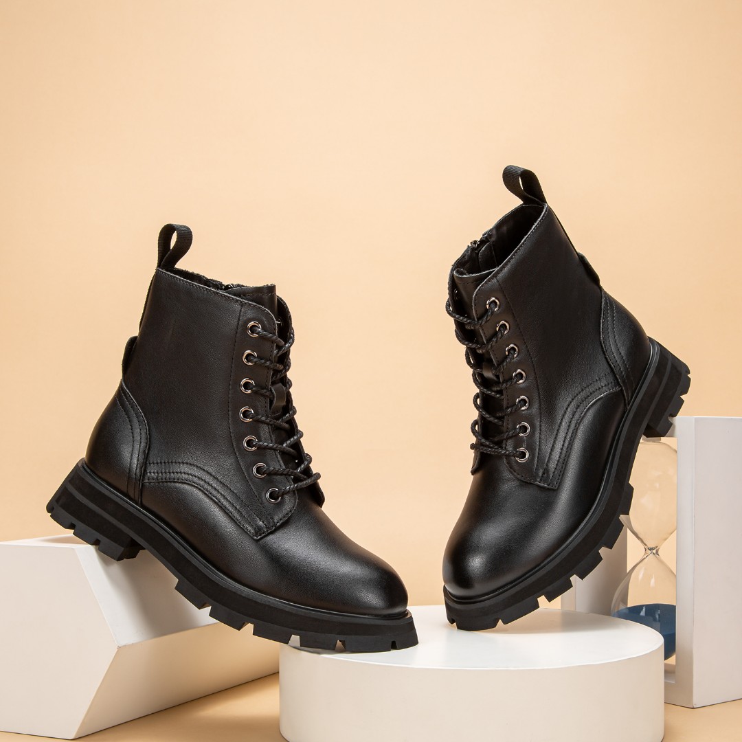 CHCH平衡鞋圆头马丁靴街头风女靴CM2B6171