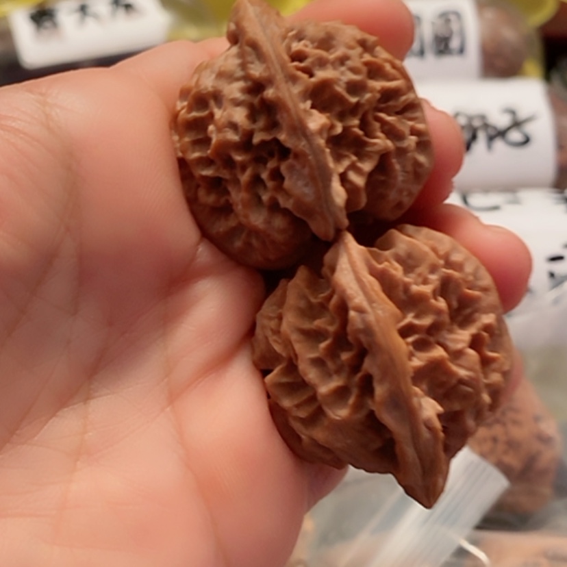 【闪购商品】文玩核桃吊坠A***胖