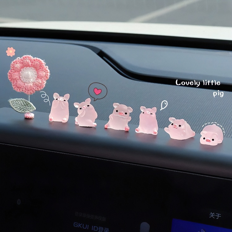 夜光小猪车内装饰摆件汽车中控台装饰卡通玩偶个性创意车内装饰品