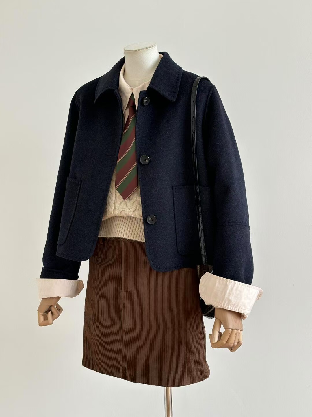 【黑金时代】小个子高级感黑色毛呢大衣气质高级显瘦韩系搭短半裙