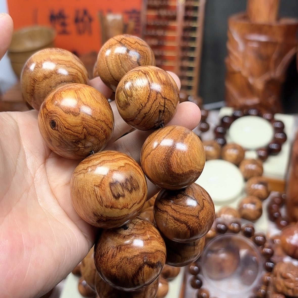 【闪购商品】降香黄檀手串/手链咔*咪