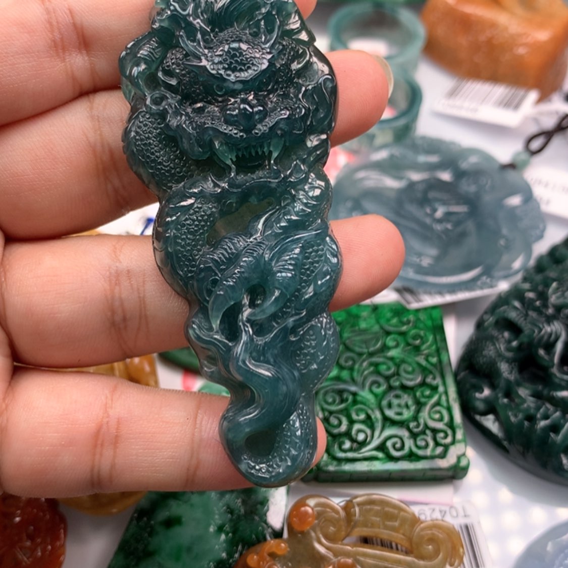 【闪购商品】翡翠颈饰未镶嵌