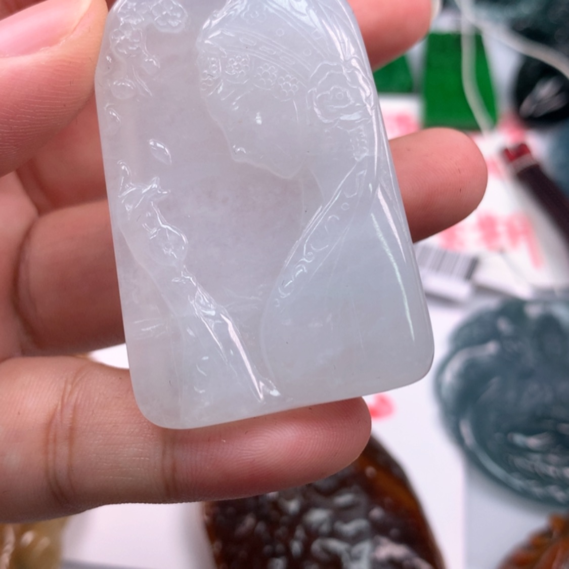 【闪购商品】翡翠颈饰未镶嵌