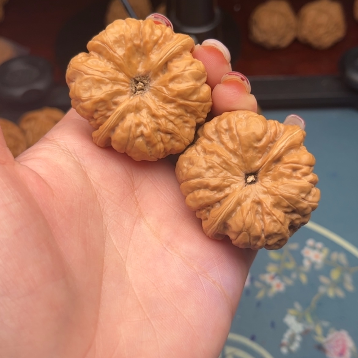 【闪购商品】文玩核桃吊坠七**?