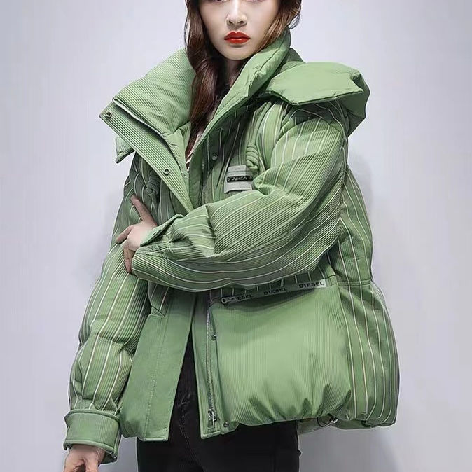 雅鹿冬装可拆帽子条纹撞色羽绒服女2024冬季新款时尚连帽小个子面