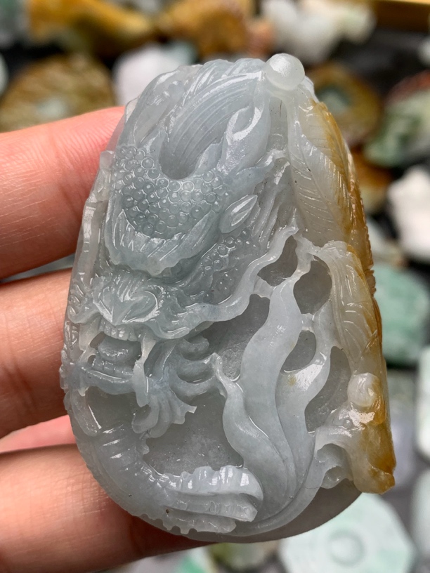 天然缅甸翡翠A货俏色龙牌