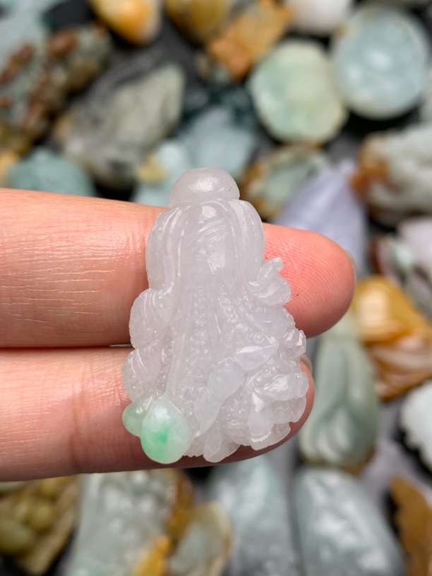 天然缅甸翡翠A货带绿白菜