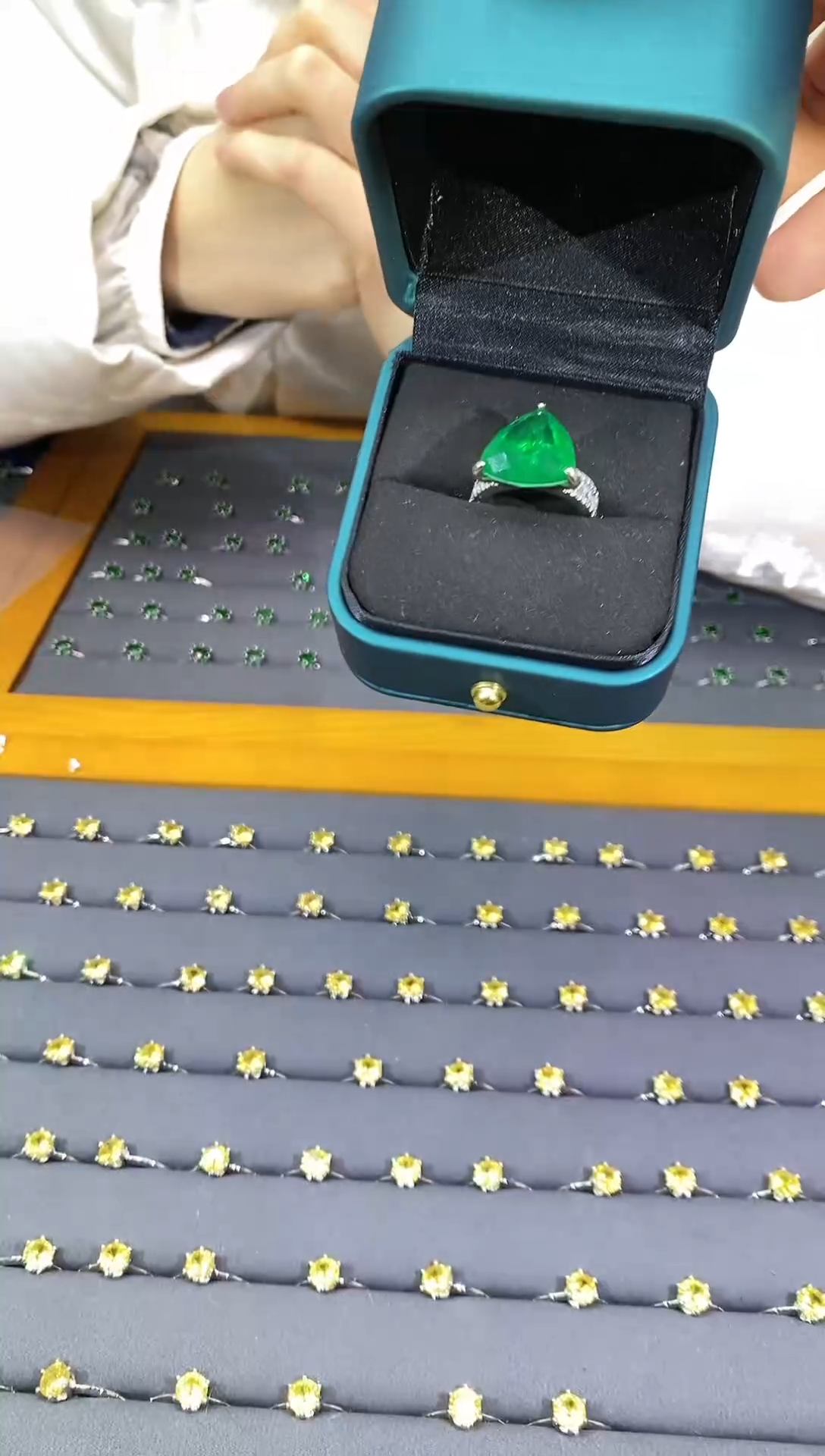 【闪购商品】祖母绿戒指银S925镶嵌103