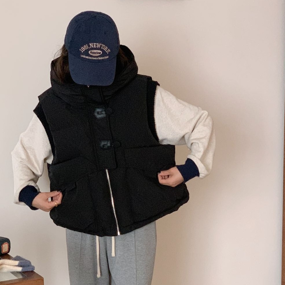 2025年新款设计韩版时尚休闲百搭拼接秋冬连帽女款羽绒马甲-82306