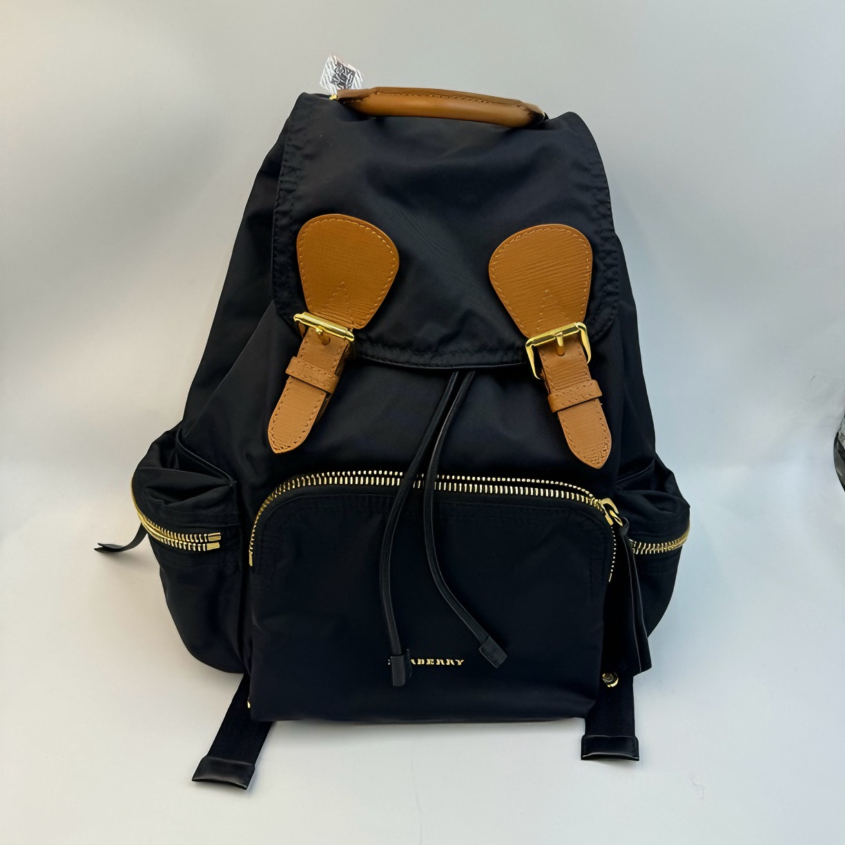 99新 BURBERRY/博柏利 黑色中号双肩包/香菜奢品/经典/轻奢/时尚/