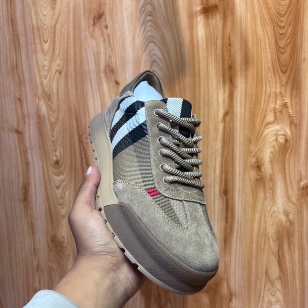 男鞋时尚板鞋休闲