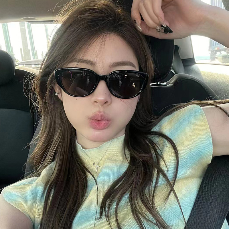 复古猫眼墨镜女韩版潮ins网红高级感拍照凹造型防紫外线太阳眼镜