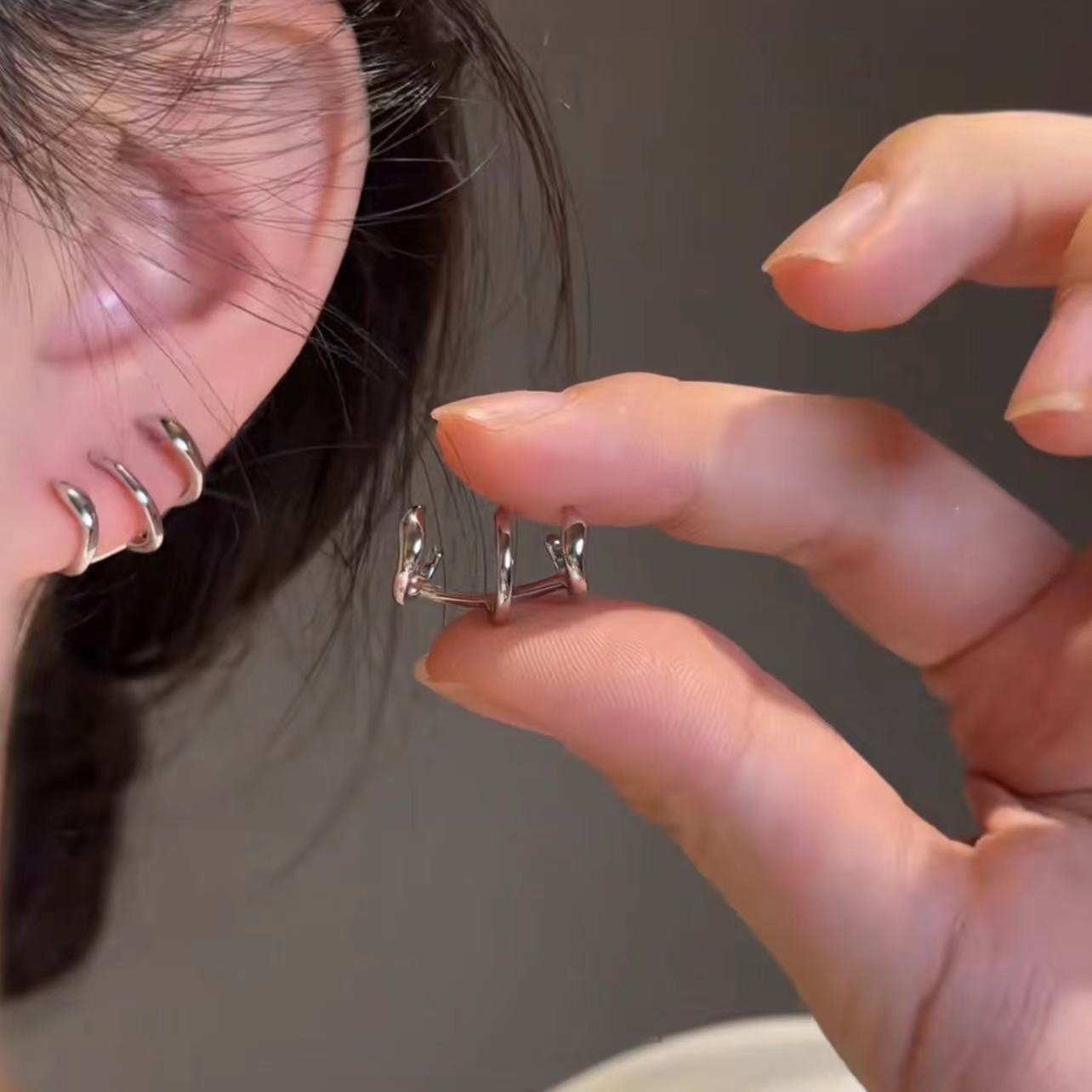 925银耳饰 带出三个耳洞效果~设计感耳钉女纯银针气质耳环2023新