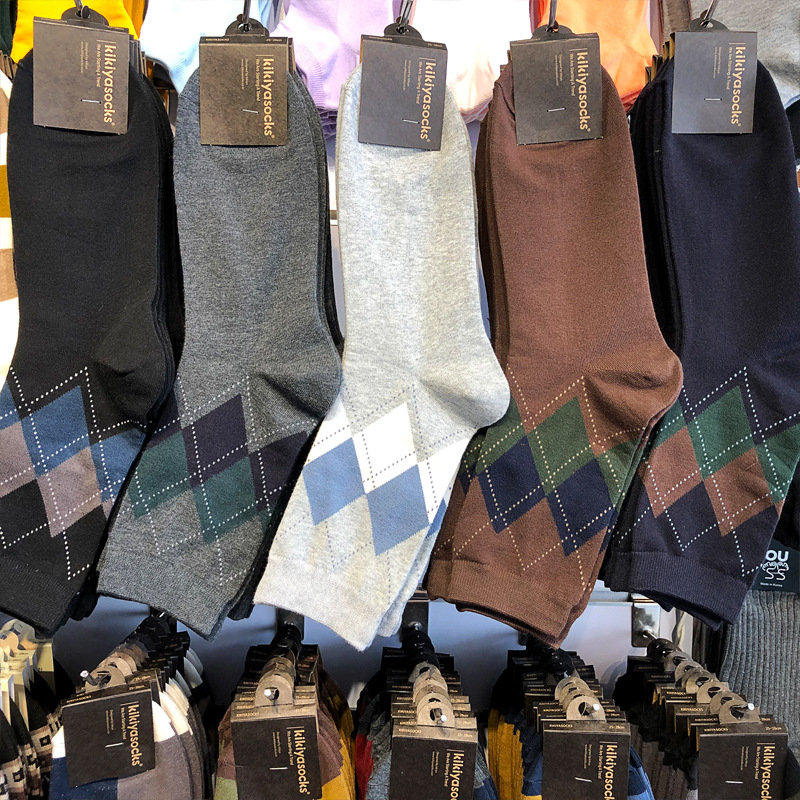 韩国男士英伦风大菱形格袜子东大门秋冬季中筒潮流百搭商务男棉袜