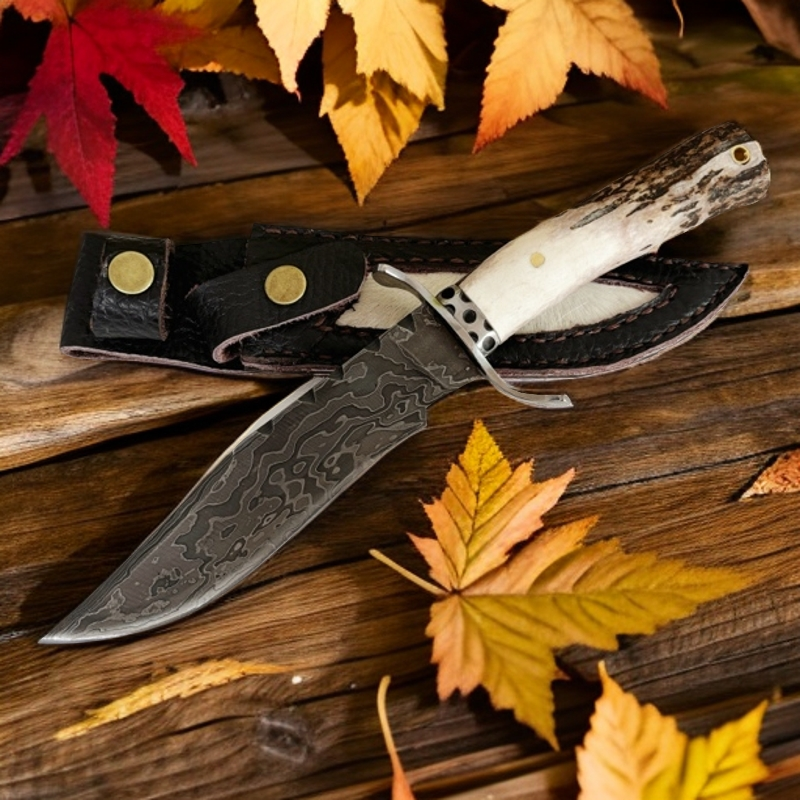 云南手工锻打大马士革钢制作精美野营烧烤刀家用割肉刀