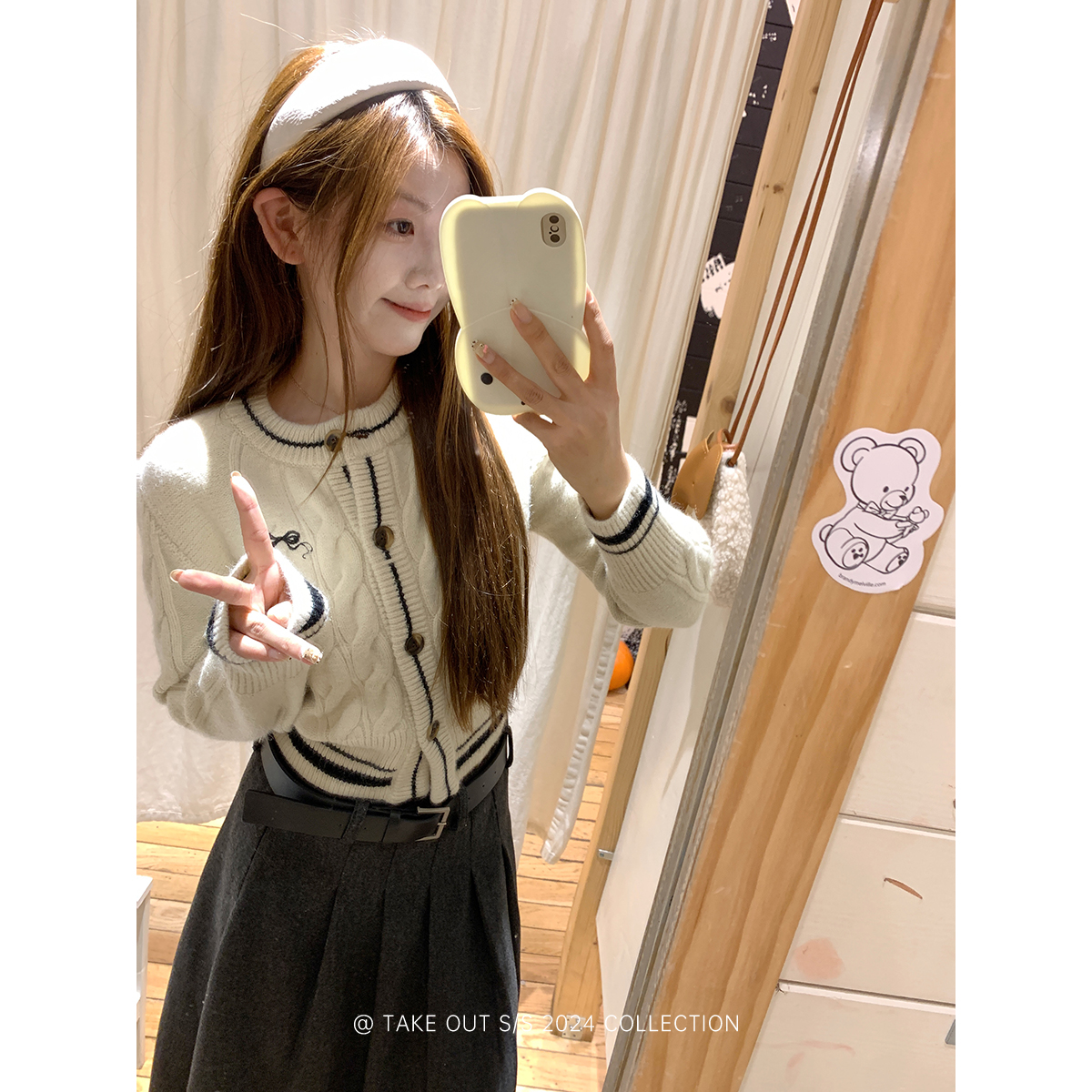 外卖到了【爱丁堡】刺绣针织开衫女冬长袖百搭软糯毛衣WM4IZS15