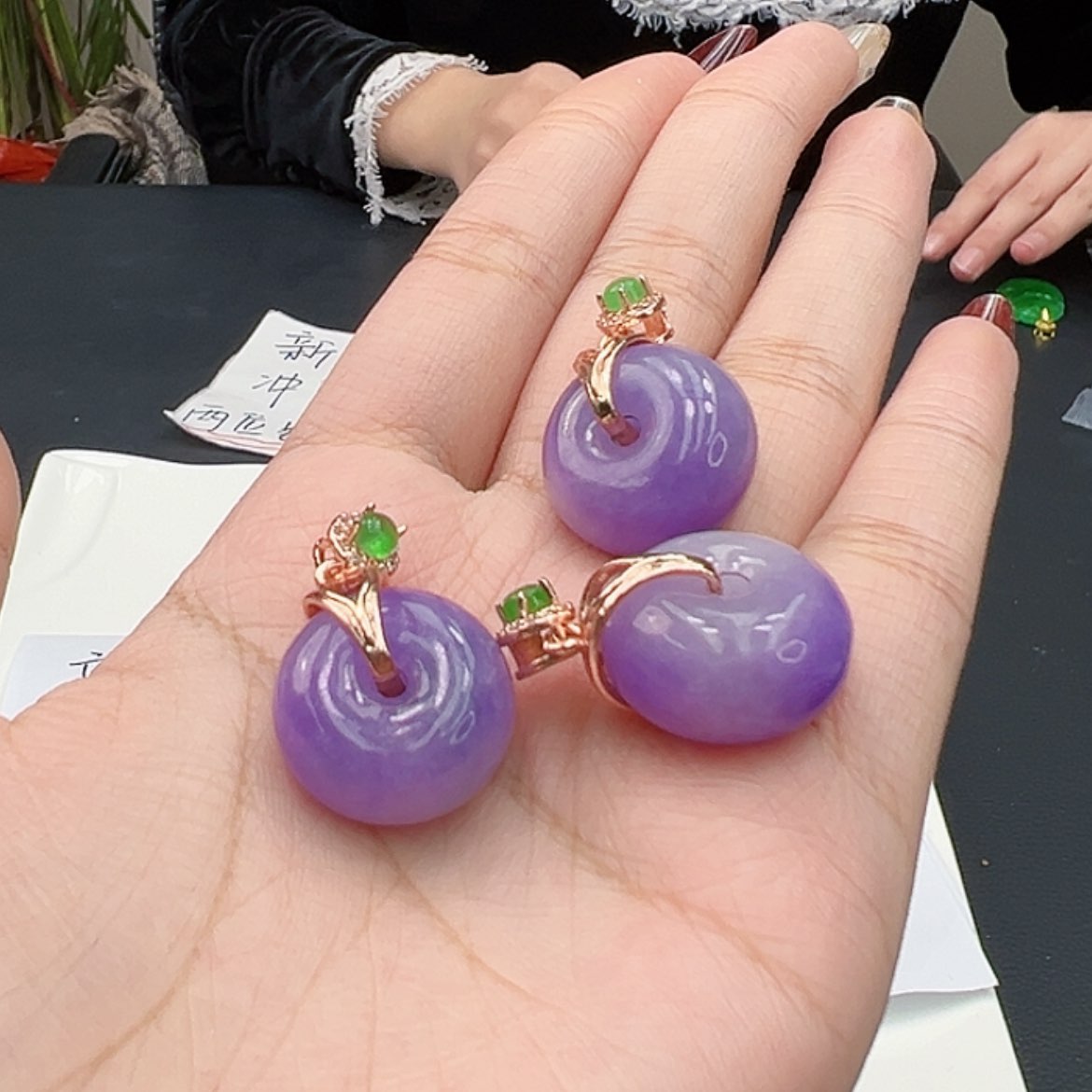 【闪购商品】翡翠吊坠(赠链)未镶嵌104