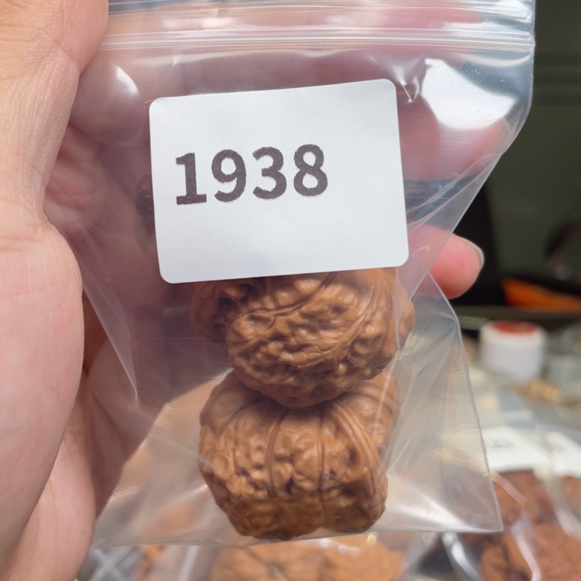 【闪购商品】桃核吊坠