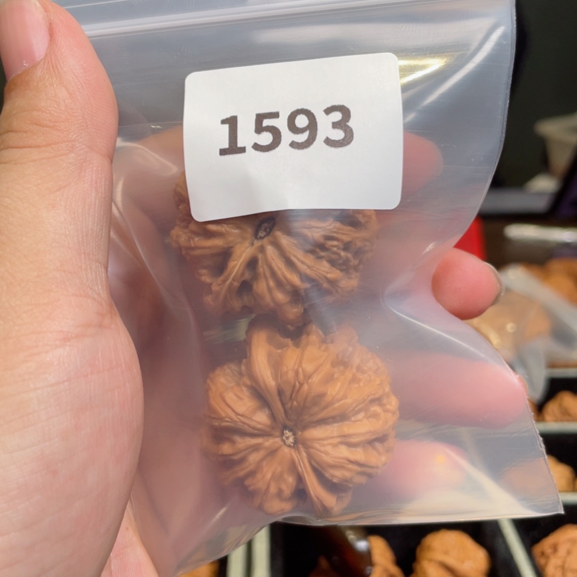 【闪购商品】桃核吊坠