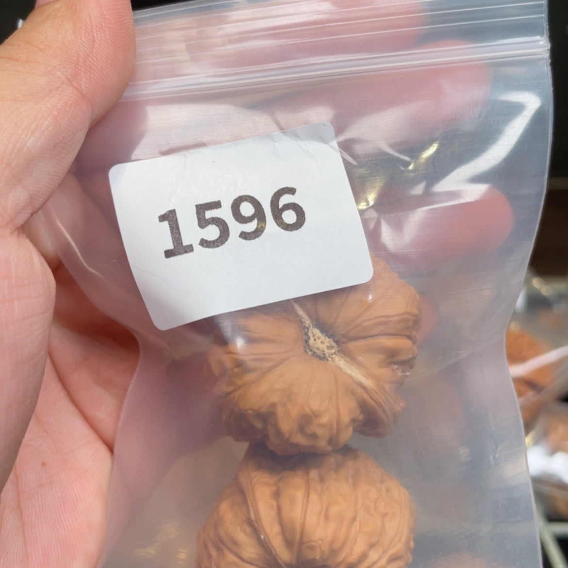 【闪购商品】桃核吊坠