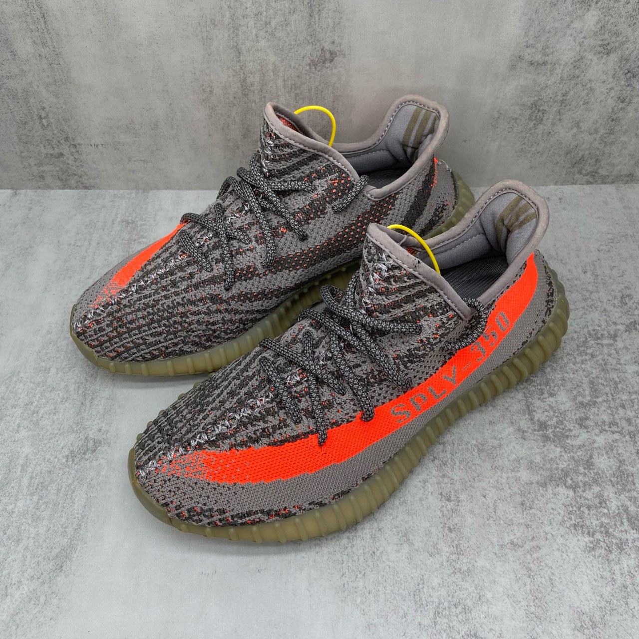 【秒价】Yeezy350运动鞋/41码/95新/编码8179/市场价5700