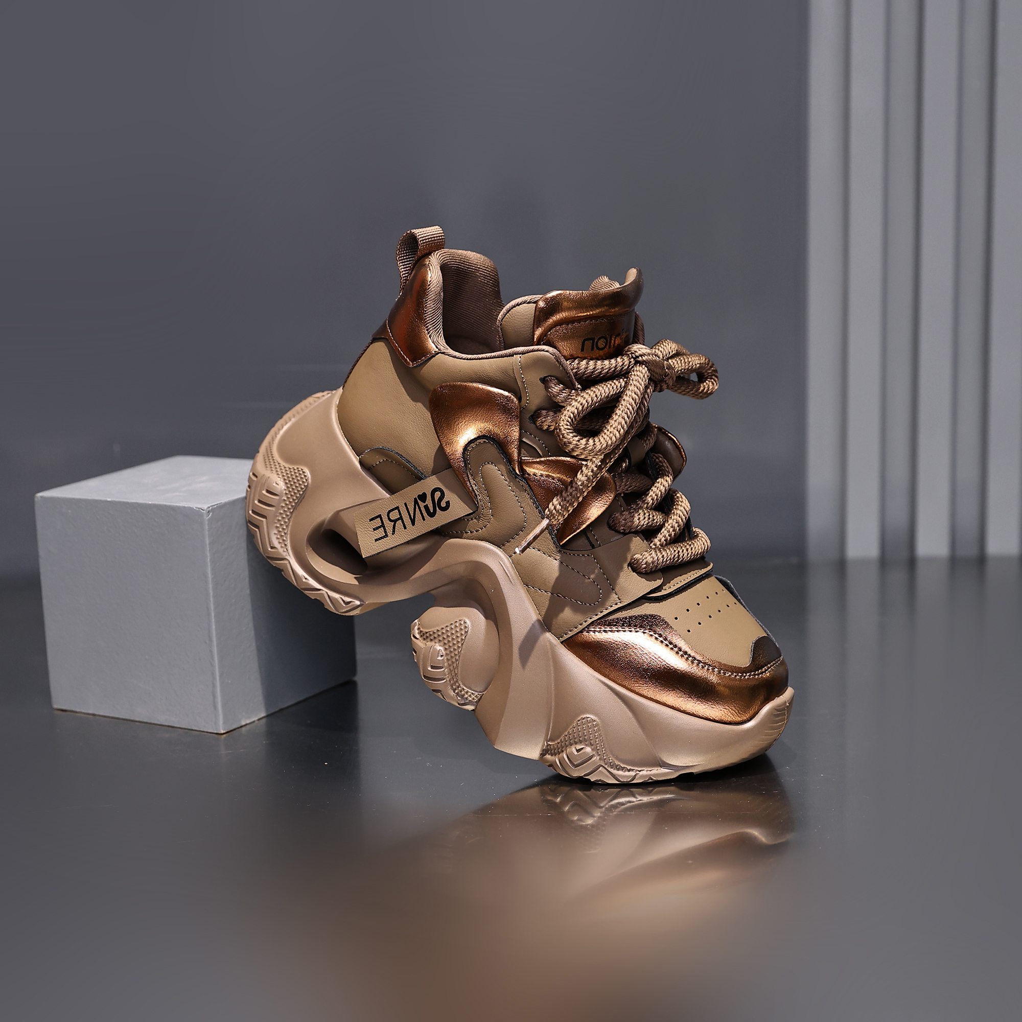 千之恋断码现货增高6CM2025夏高能感百搭厚底高帮鞋潮流女鞋3073