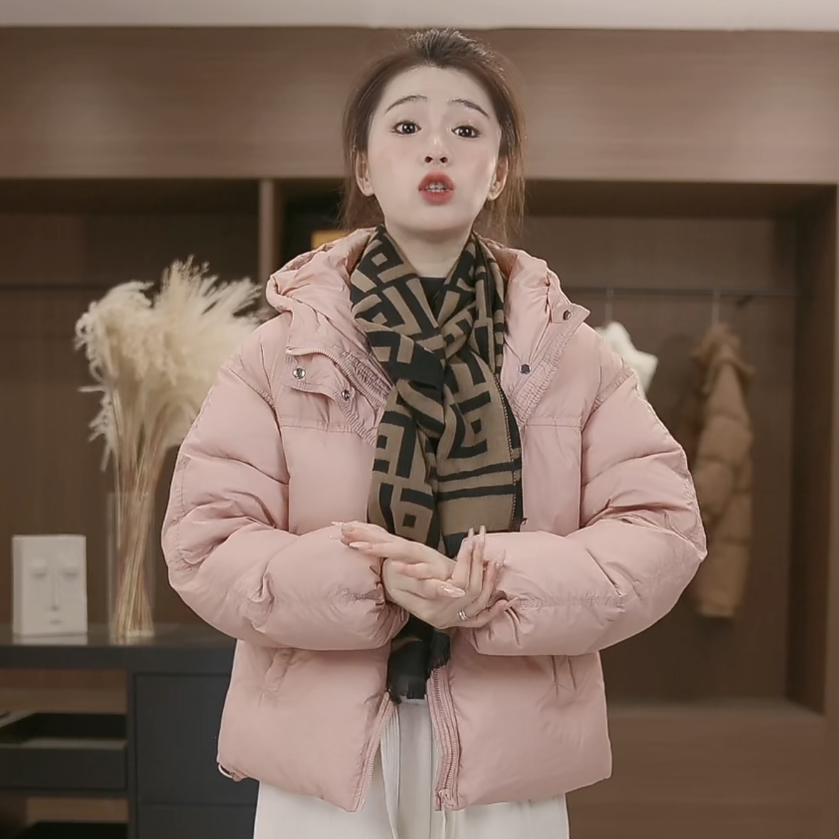 【瑶瑶心选】泡芙羽绒服短款连帽女纯色洋气冬季外套ZQ1231