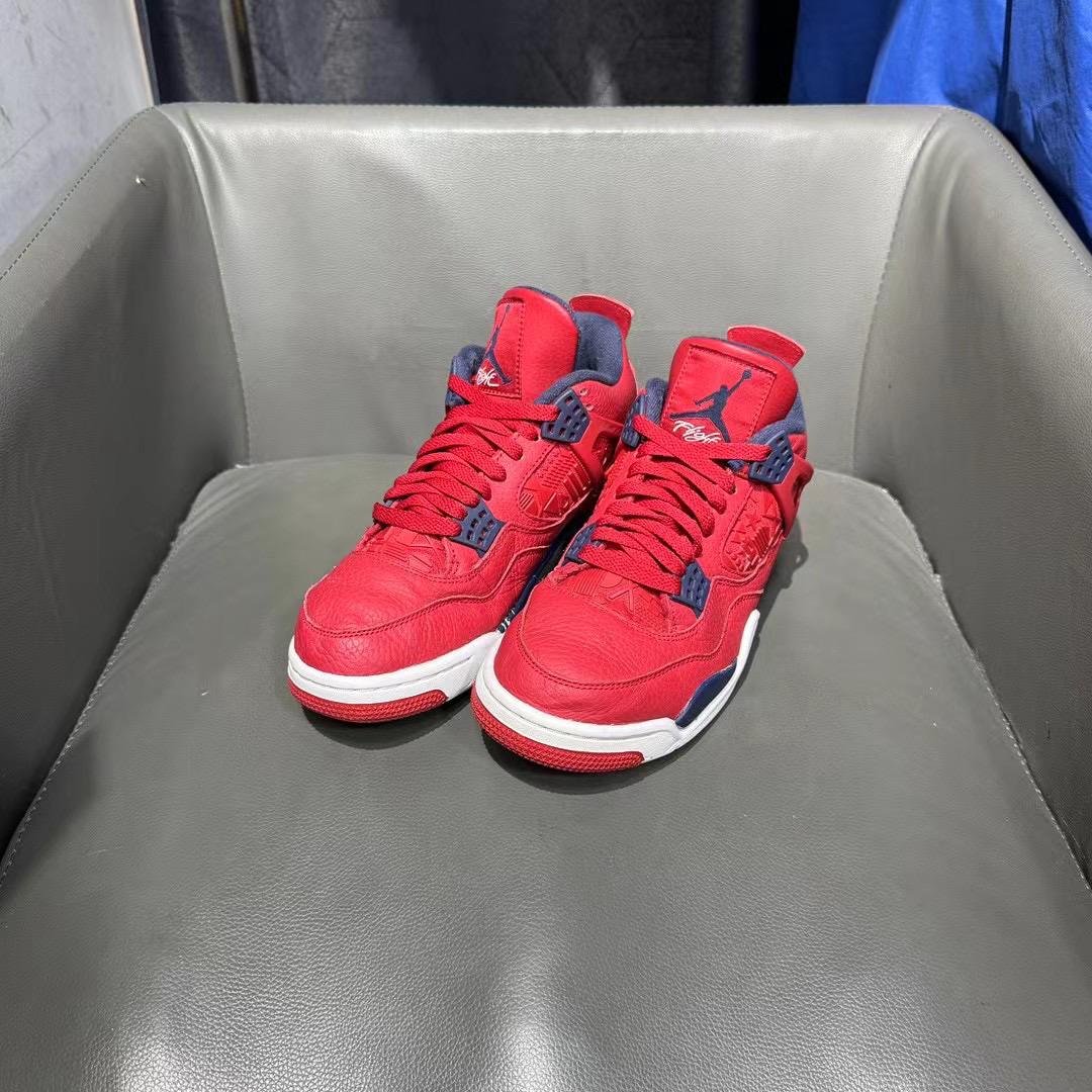 42码 AJ4世界杯 之前999现在399