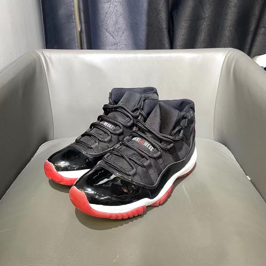 捡漏42.5码 aj11 黑红季后赛下地一次1099秒杀球鞋